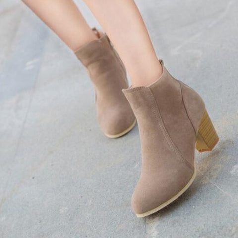 Chaussures Bottines peau de pêche - Talon haut carré