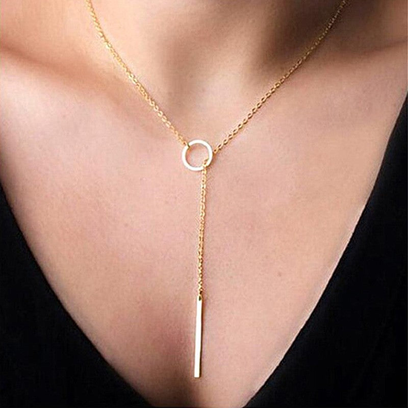 Collier pendentif Fashion mode - motifs anneau et barre