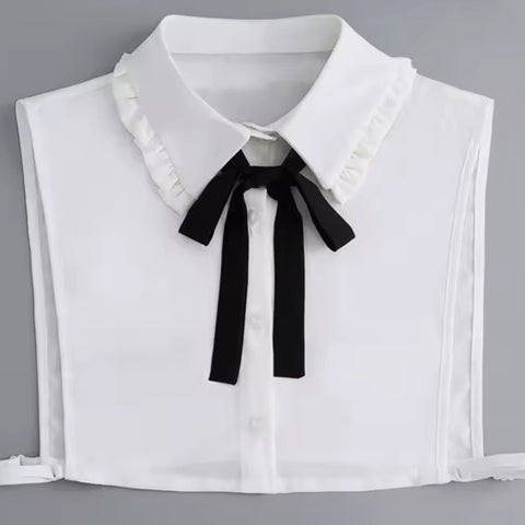 Faux col de chemise ou chemisier - col pointu volant plissé et rosette noire